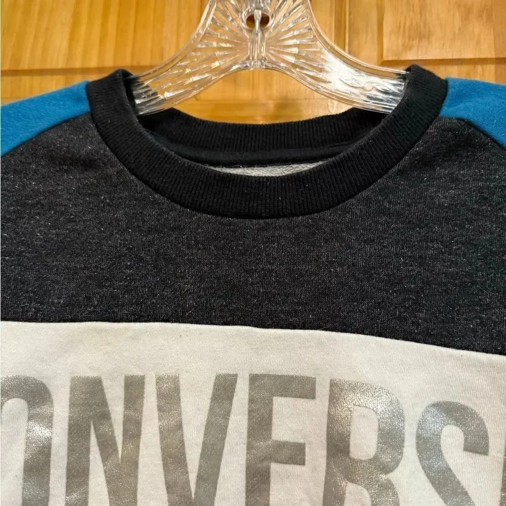 Converse girls size XL cropped sweatshirt with glitter fabric